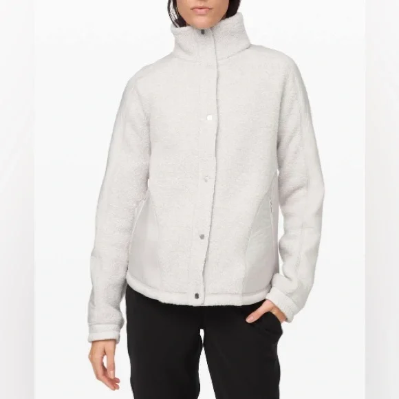 ⭐️Host Pick⭐️ BNWOT Lululemon Go Cozy Jacket - Picture 8 of 11
